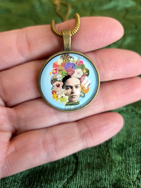 Jewelry - Frida Kahlo Metal Round Pendant